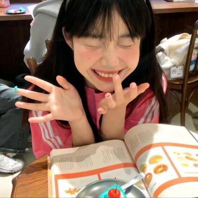 网红圈表情包火出圈，短时间内内幕曝光，评论区彻底沦陷